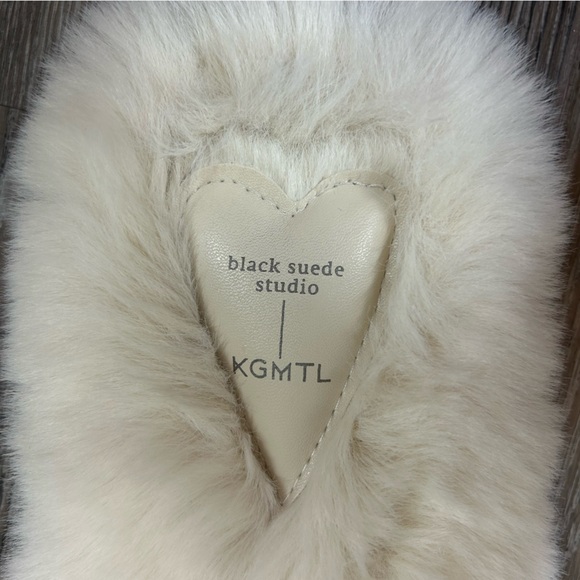 White BSS x KGMTL Fuzzy Slippers - Picture 2 of 12